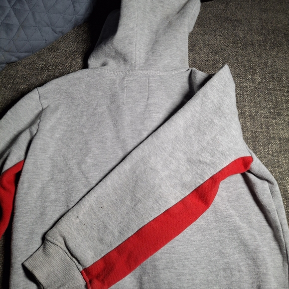 Levi's Kids Gray Hoodie with Red Lining - Picture 2 of 5
